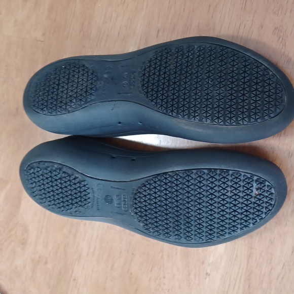 CROCS - SLIP-ON W9 Ballet "At Work" Black Flats Non-marking. Slip resistant - Picture 9 of 9
